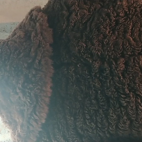 So Soft So Soft So Soft! You won't want to take it off - Picture 10 of 11